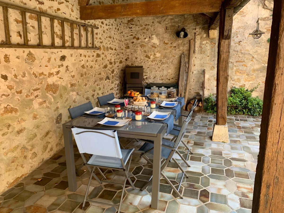 La Maison D'Emilie - Chambres D'Hotes Chaumes-en-Brie Exteriör bild