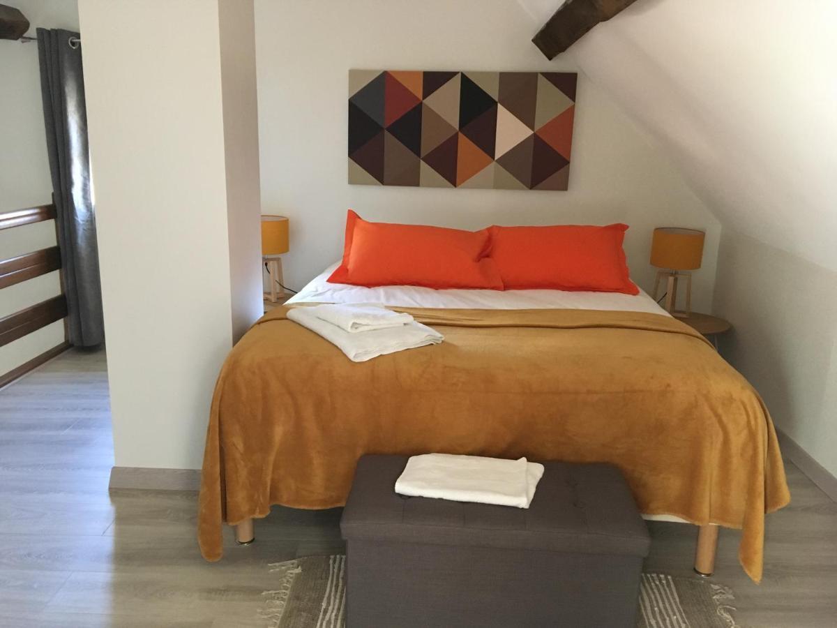 La Maison D'Emilie - Chambres D'Hotes Chaumes-en-Brie Exteriör bild
