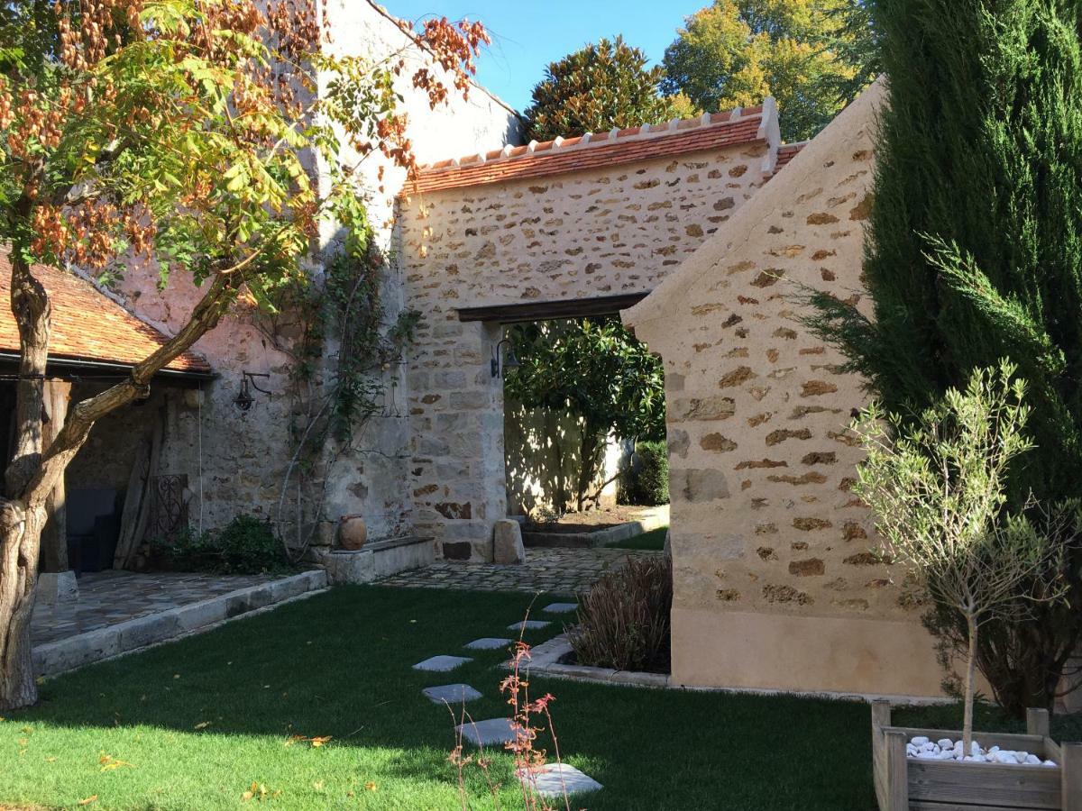 La Maison D'Emilie - Chambres D'Hotes Chaumes-en-Brie Exteriör bild