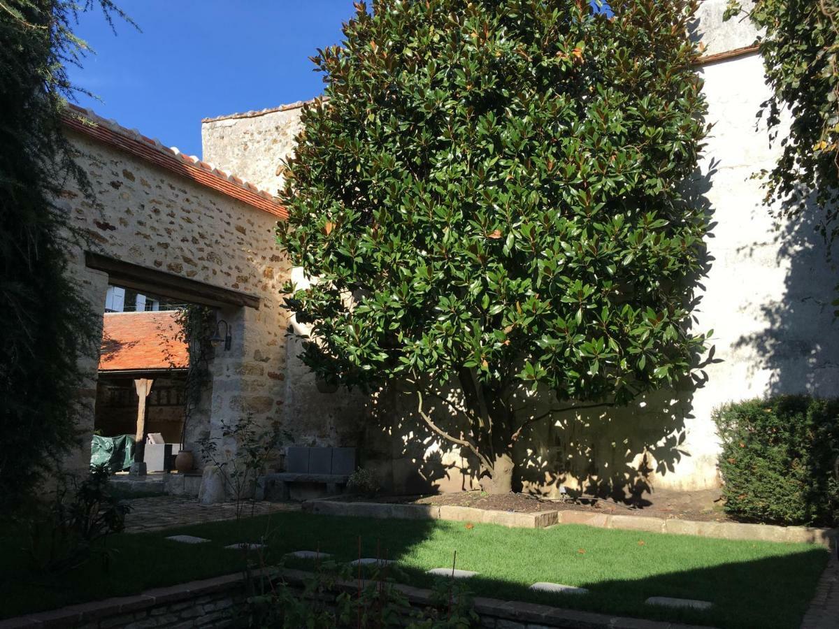 La Maison D'Emilie - Chambres D'Hotes Chaumes-en-Brie Exteriör bild